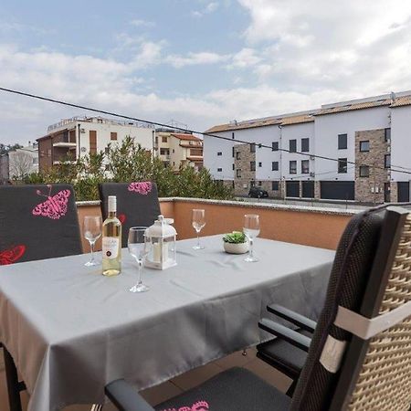 Apartment Dubravka Near The Sandy Beach Medulin Extérieur photo