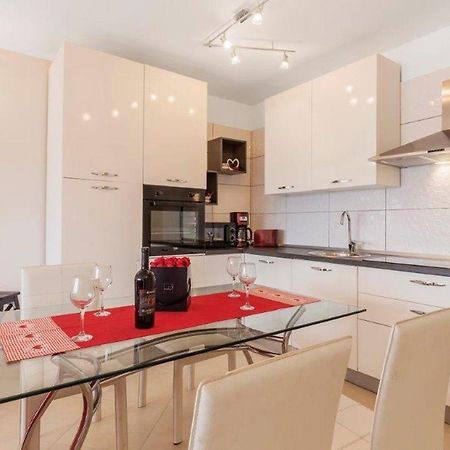 Apartment Dubravka Near The Sandy Beach Medulin Extérieur photo
