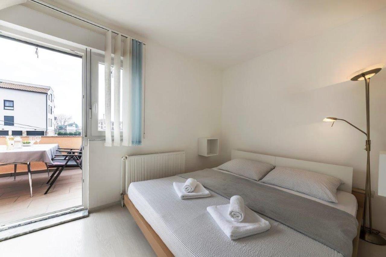 Apartment Dubravka Near The Sandy Beach Medulin Extérieur photo
