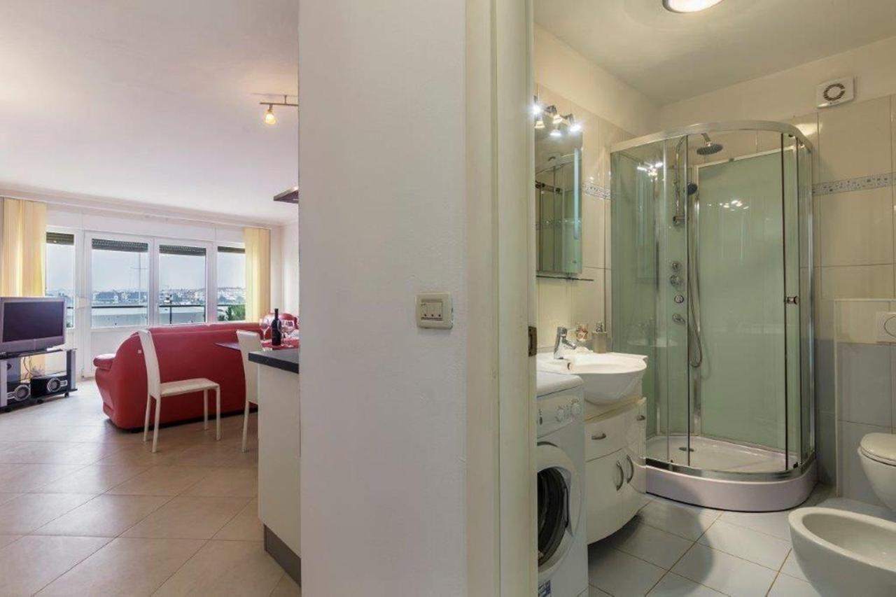 Apartment Dubravka Near The Sandy Beach Medulin Extérieur photo